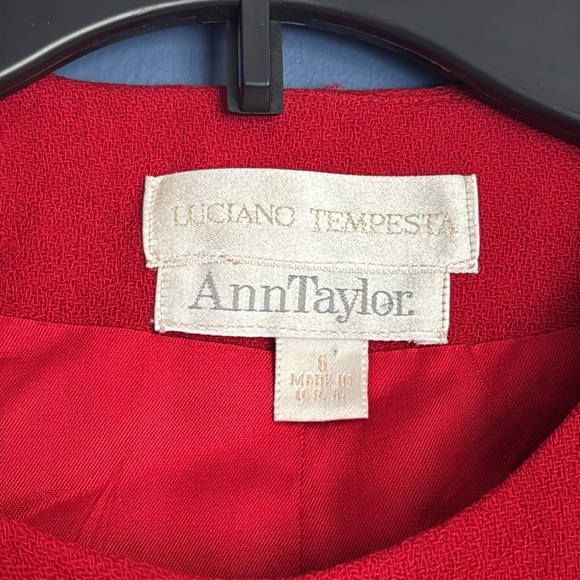 Red and pink Ann Taylor 80’s blazer with gold tone pink buttons size 6 - Picture 9 of 12